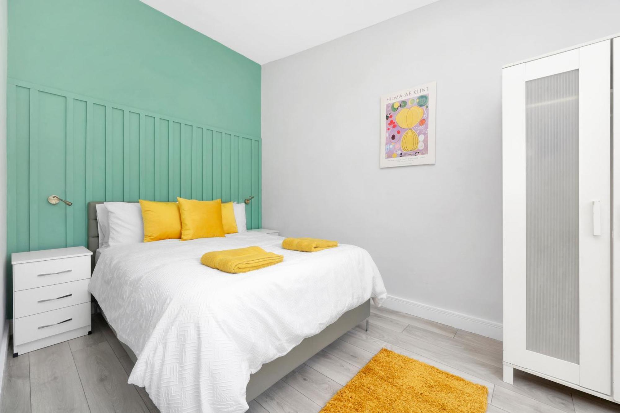 Waterside 4 Bed * Londen