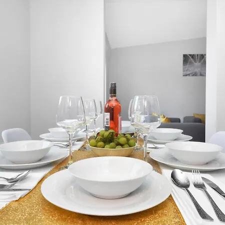 Waterside 4 Bed Apartment Londres Extérieur photo