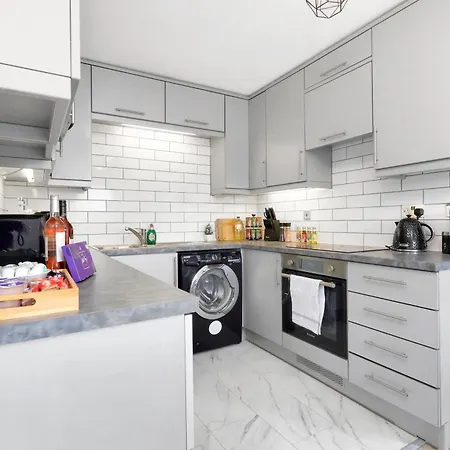 Waterside 4 Bed Apartment Londres Extérieur photo
